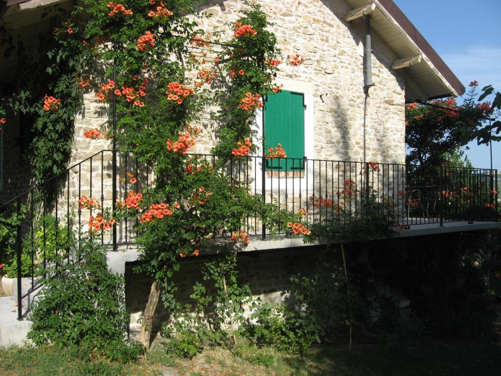 Agriturismo Cascina Serra Cossano Belbo Bilik gambar