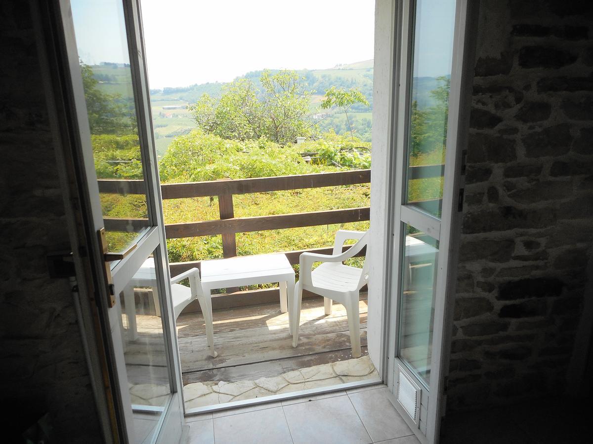 Agriturismo Cascina Serra Cossano Belbo Luaran gambar