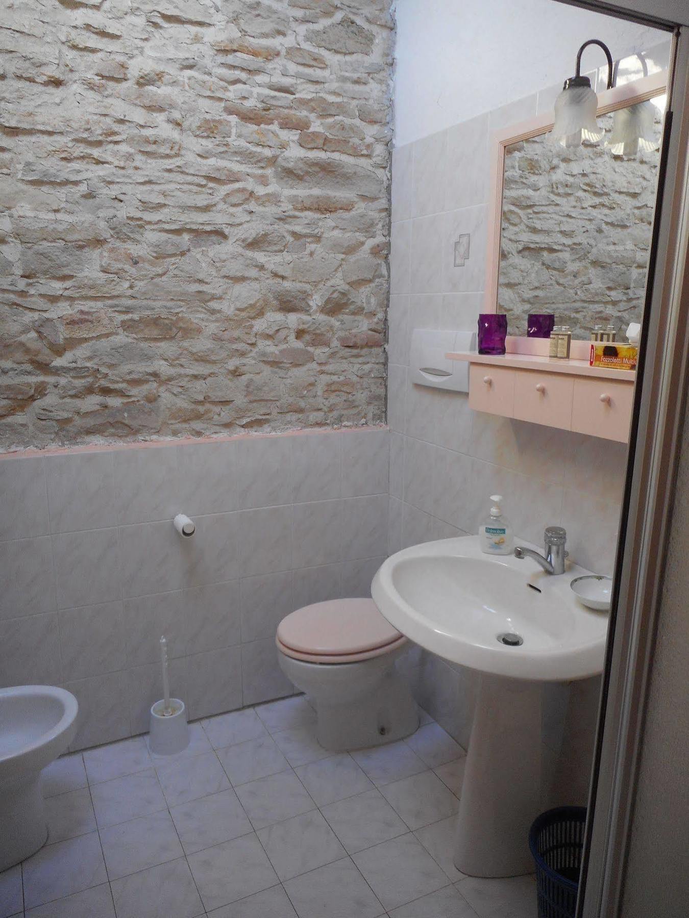 Agriturismo Cascina Serra Cossano Belbo Luaran gambar