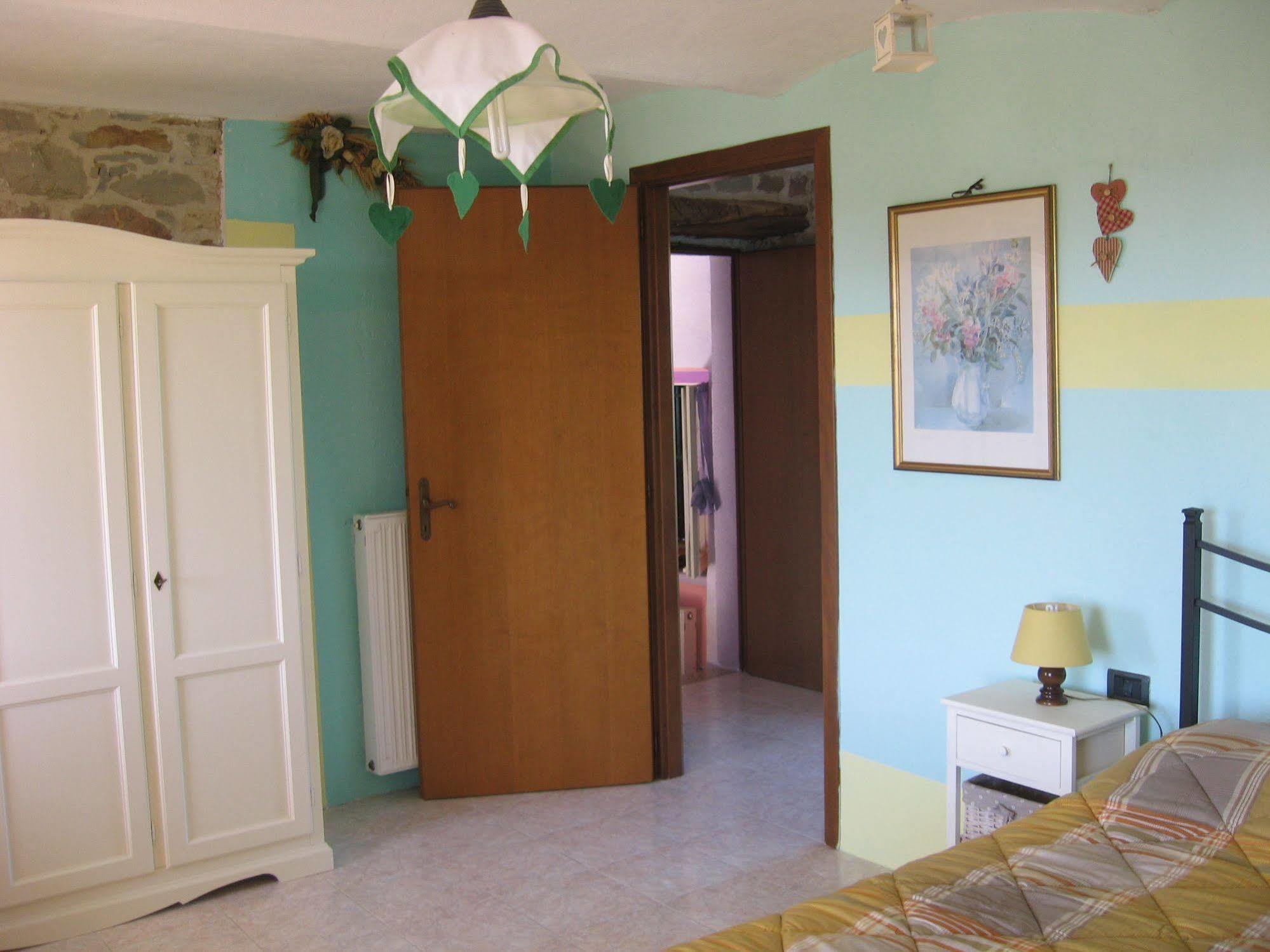 Agriturismo Cascina Serra Cossano Belbo Luaran gambar