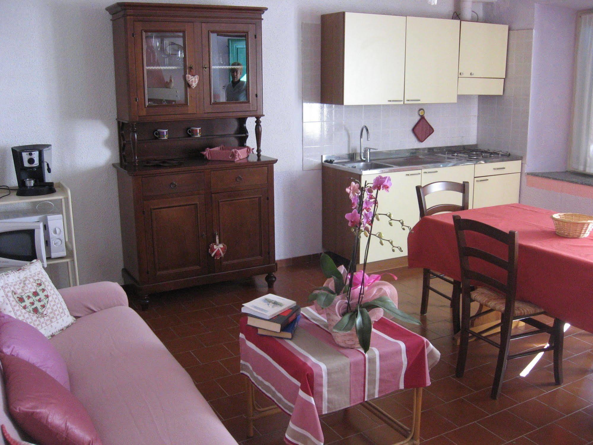 Agriturismo Cascina Serra Cossano Belbo Luaran gambar