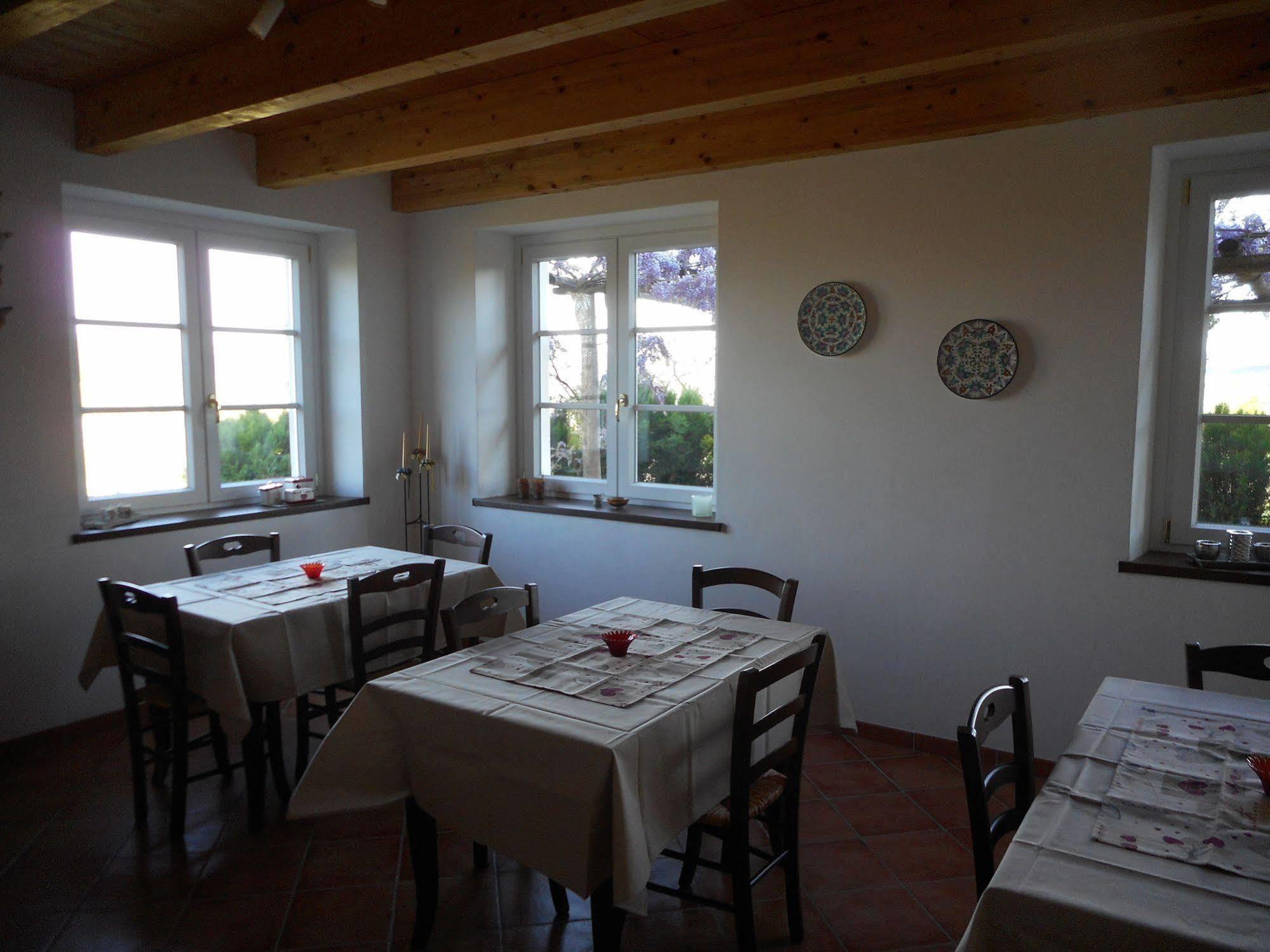 Agriturismo Cascina Serra Cossano Belbo Luaran gambar